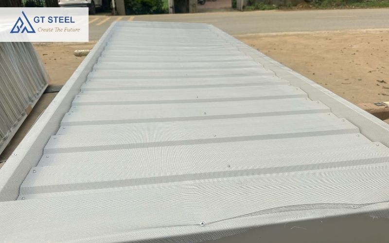 Cửa chớp tôn thông gió