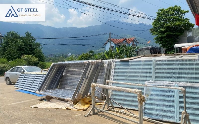 các loại cửa chớp