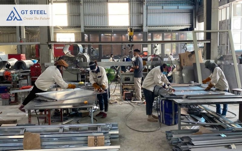 cách làm cửa chớp lật