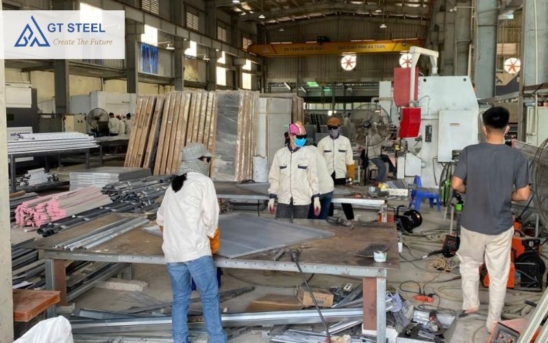 cách làm cửa chớp lật