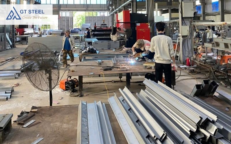 cách làm cửa chớp lật