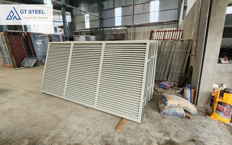 cửa chớp là gì