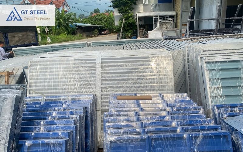 cửa chớp lật