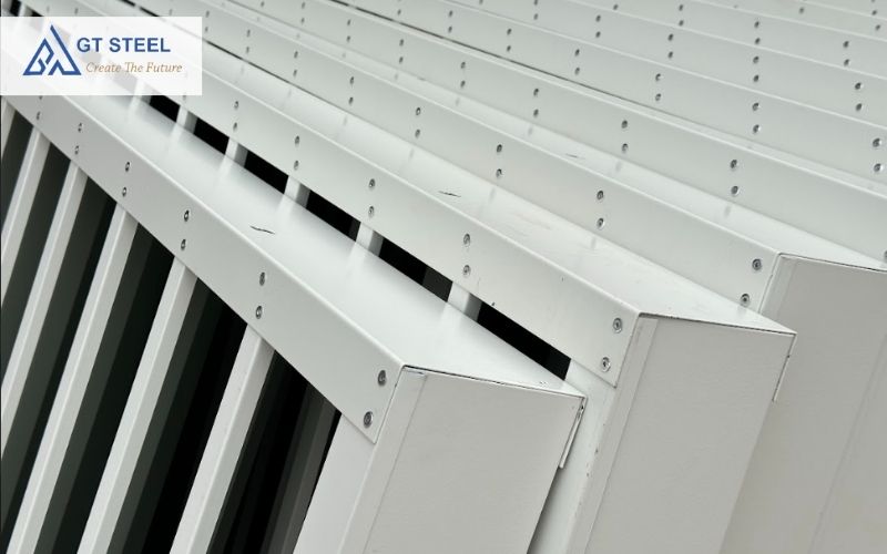 cửa chớp tôn cố định