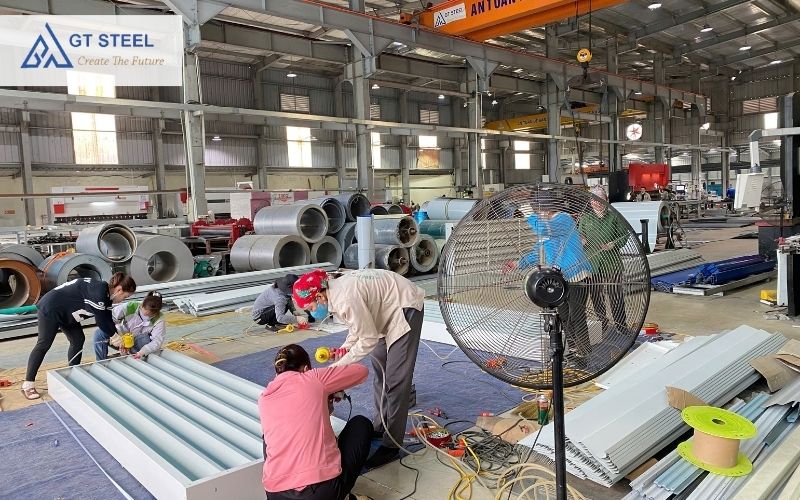 mẫu cửa chớp inox